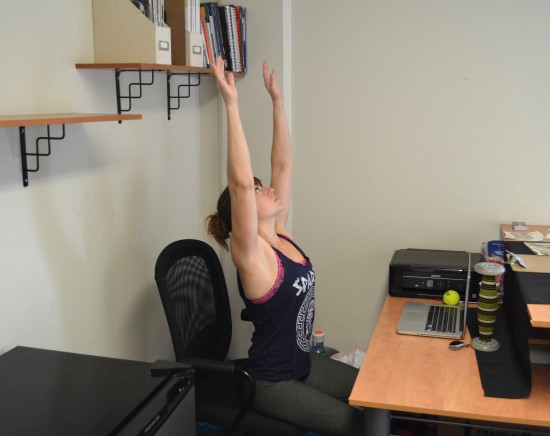 seated-thoracic-stretch